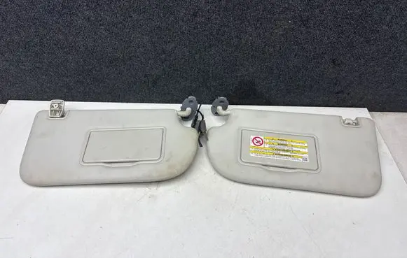 Ford Kuga II Sun visor