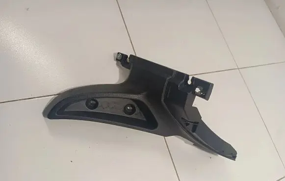 BMW X6 E71 (D)pillar trim (top) 10859510 107613RH 9123330