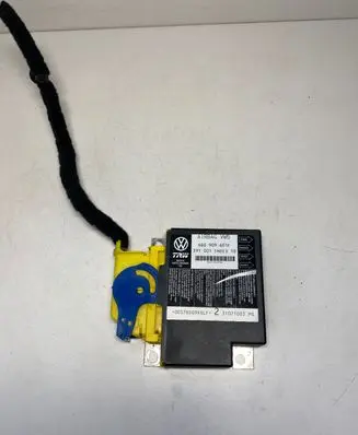 Volkswagen Polo IV 9N3 Airbag control unit/module 6Q0909601F 391001