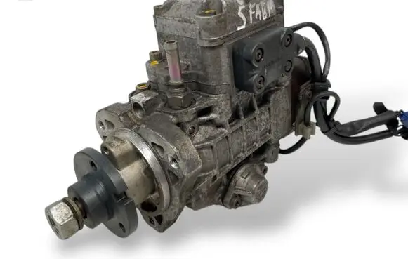 Skoda Fabia Mk1 (6Y) Fuel injection high pressure pump 038130107B 968045 0460404972
