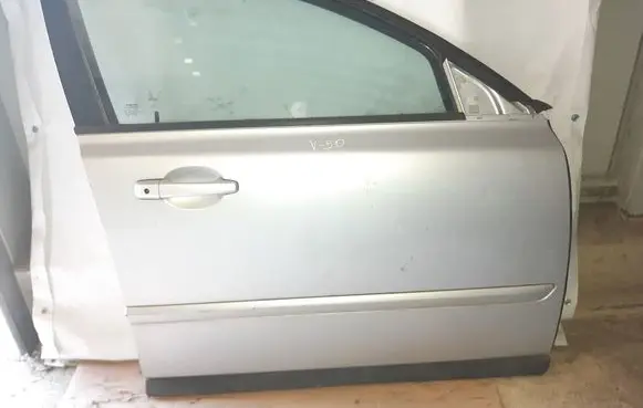 Volvo V50 Front door