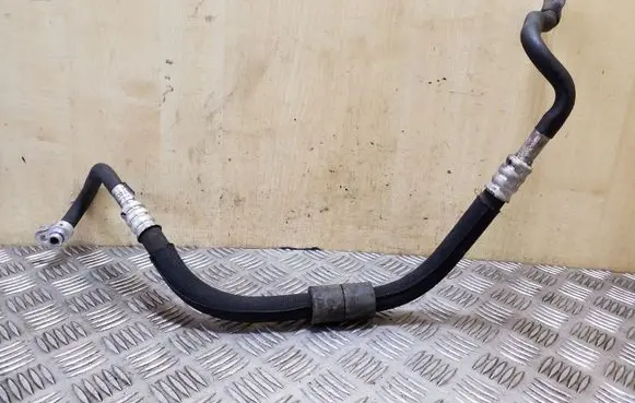 Air conditioning (A/C) pipe/hose