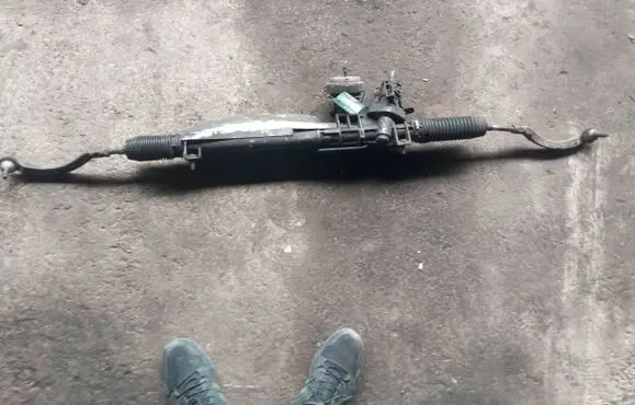 Volvo V70 Steering rack 8638614