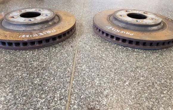 Ford Mustang V Front brake disc