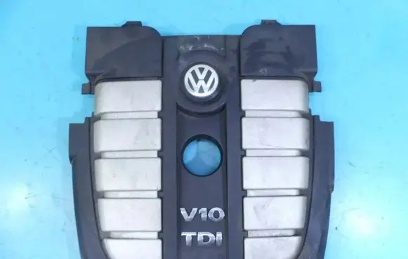 Volkswagen Touareg I Engine cover (trim) 07Z103925P IMPRK1240188