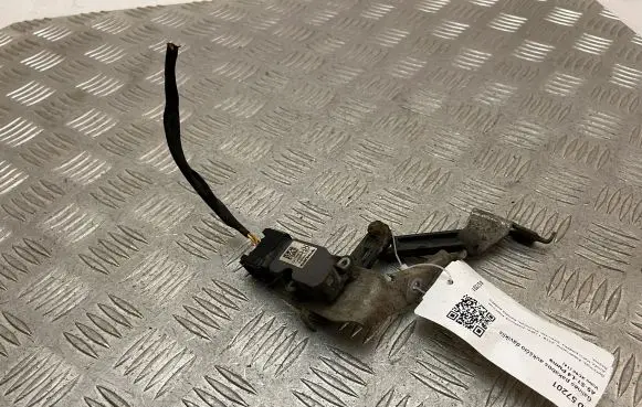 Volvo XC90 Rear air suspension level height sensor 32246988
