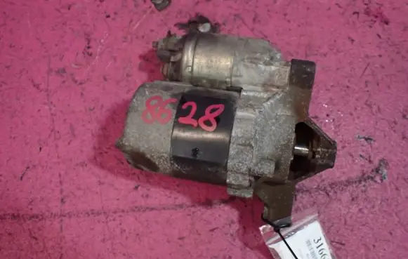 Peugeot 206 CC Starter motor 9633292480
