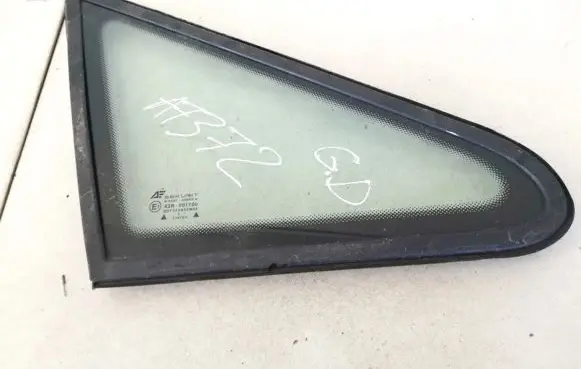 Ford Galaxy Front triangle window/glass 