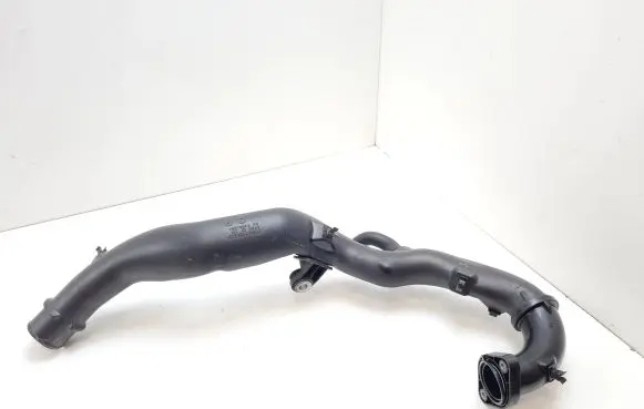 Opel Vivaro Intercooler hose/pipe 8200760904H 93861384