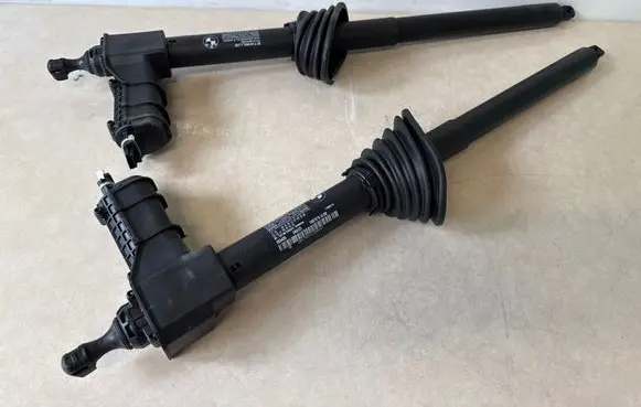 BMW i4 Tailgate/trunk strut/damper 7487576 7487575