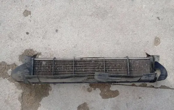 Mercedes-Benz C W203 Intercooler radiator a2035000000