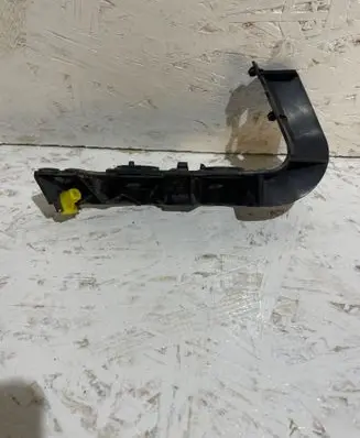 Audi A5 Front bumper mounting bracket 8W6807284