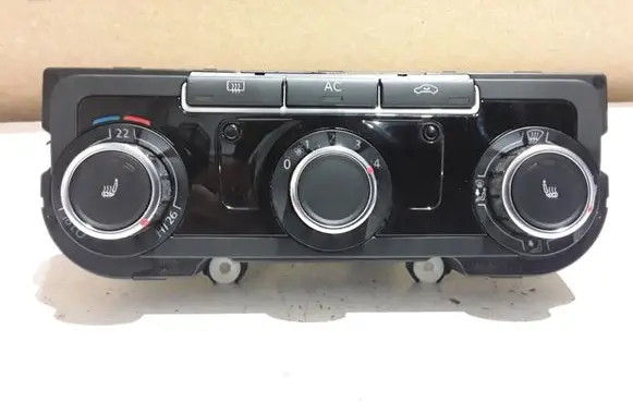 Volkswagen Golf VI Climate control unit 3C8907336J