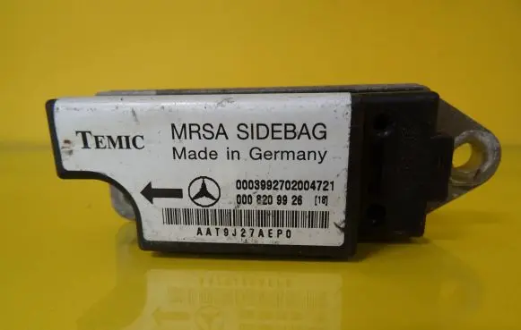 Mercedes-Benz E W210 Airbag deployment crash/impact sensor 0008209926