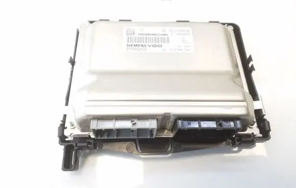 Porsche Panamera (970) Engine control unit/module 97061827006