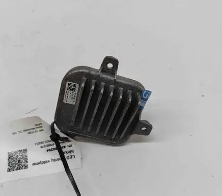 BMW X2 F39 LED ballast control module 7489237 90132031