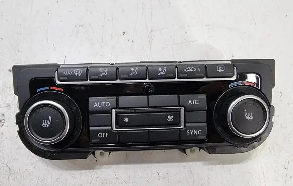 Volkswagen Tiguan Climate control unit 5K0907044GK