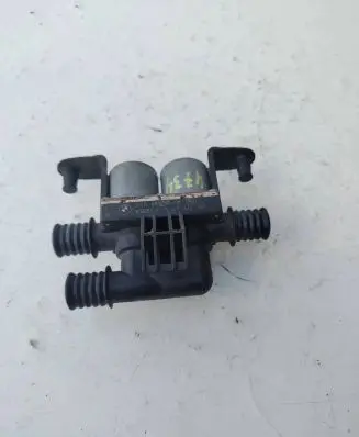 BMW X5 E70 Coolant heater control valve 6910544 1147412166 180228A