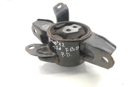 Engine mount bracket