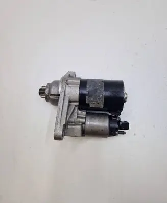 Volkswagen Polo Starter motor 1005831281