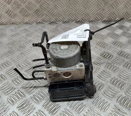 Volkswagen Golf VII ABS Pump 5Q0614517P 5Q0907379Q