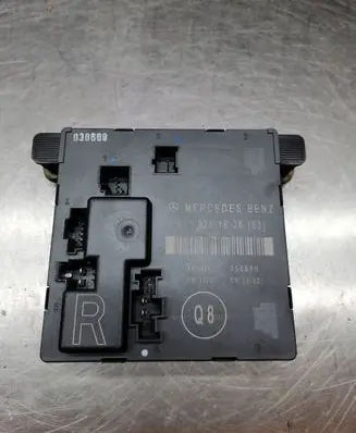 Mercedes-Benz E W211 Door control unit/module 2118201626
