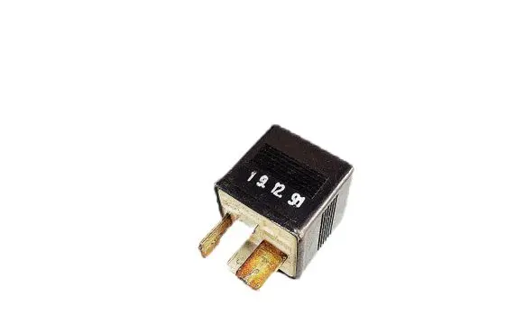 Audi A6 S6 C4 4A Other relay 899556