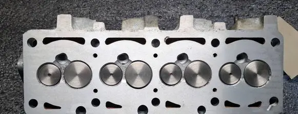 Volkswagen Polo II 86C 2F Engine head 030103373B TLVW023