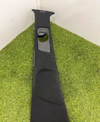 Mercedes-Benz S W221 (B) pillar trim (top) A2216900335