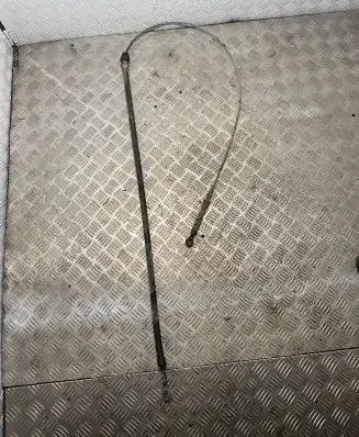 Handbrake/parking brake wiring cable