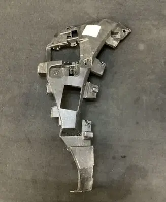 Audi Q8 Front bumper mounting bracket 4M8807095A AU536308S