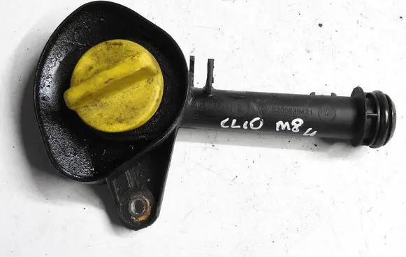 Renault Clio IV Oil fill pipe 8200639421