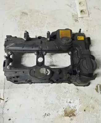 BMW X3 F25 Rocker cam cover 7588412
