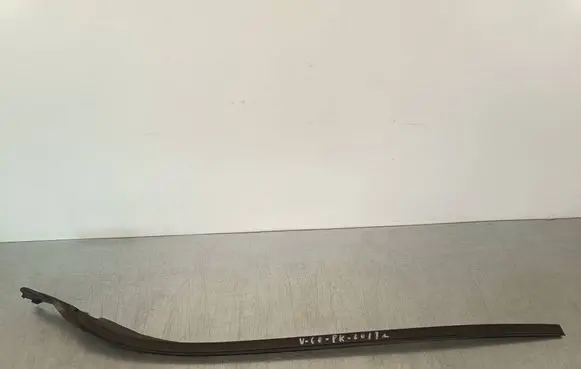 Volvo V60 Windshield trim 