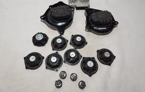 Mercedes-Benz GLE W167 Sound amplifier A1679002114