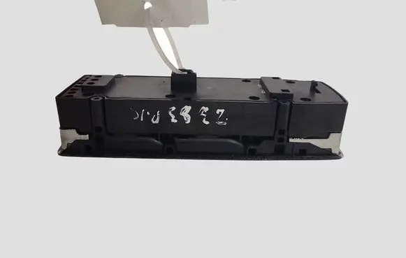 Mercedes-Benz C W204 Electric window control switch A2048703558
