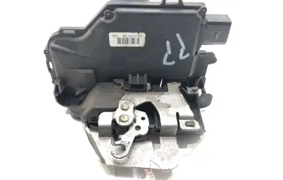 Audi A4 S4 B6 8E 8H Front door lock 8E1837016C