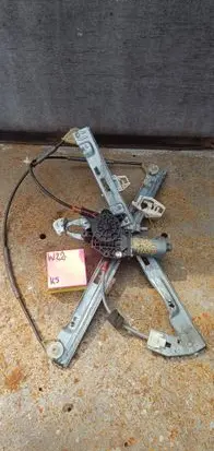 Peugeot 206 Front door window regulator motor 