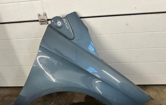 Mercedes-Benz B W246 W242 Fender