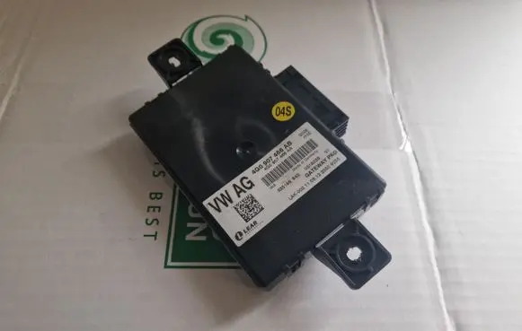 Audi A6 S6 C7 4G Gateway control module 4G0907468B