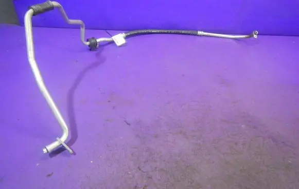 Mitsubishi Lancer VIII Air conditioning (A/C) pipe/hose