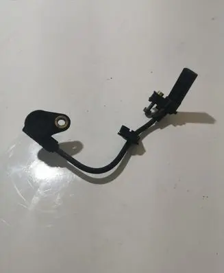 BMW 5 F10 F11 Crankshaft position sensor 7582842