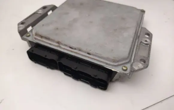 Saab 9-5 Air suspension control unit module (rear) 5341706 8972408663 2758000993