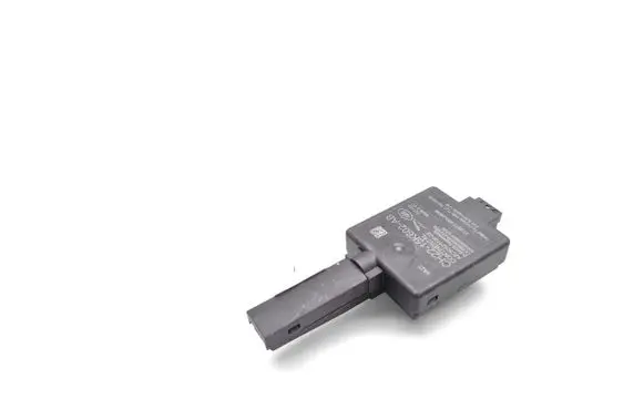 Land Rover Range Rover Evoque L538 Aerial antenna amplifier CH22-15K602-AB