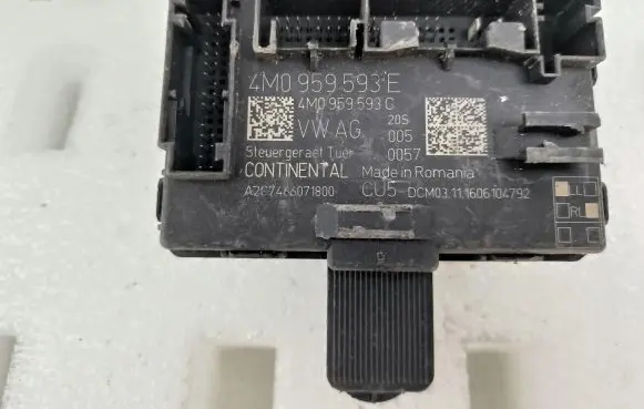 Audi Q7 4M Door control unit/module 4M0959593E