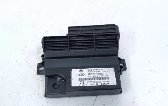 Audi Q7 4L Power management control unit 4F0907280D