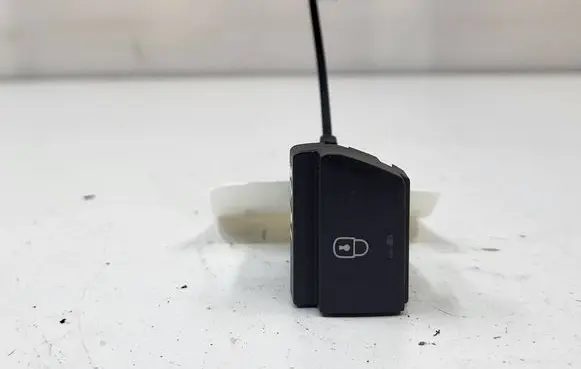 Opel Vivaro Central locking switch button 9809138677