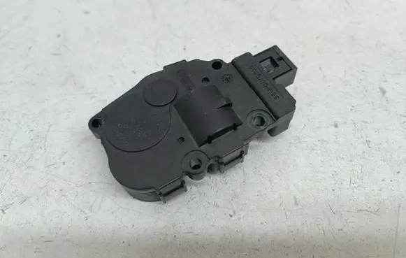 Mercedes-Benz A W169 Air flap motor/actuator EFB321 985458D