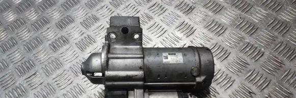BMW 4 F32 F33 Starter motor 8570846