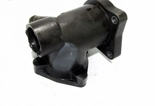 Toyota Corolla Verso E121 Thermostat housing 163200R011A